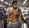 1440673366-gym-selfie-make-it-an-addiction.jpg