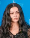 Charlie_XCX_at_Berlin_Film_Festival_2026,_(P1230620).jpg