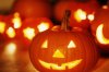 0_Lit-jack-o-lanterns-close-up.jpg