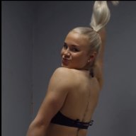 cheekyLorraine18x