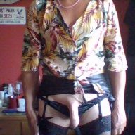 kirstytoomer1980