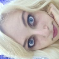 PrettyAndNerdyBabe