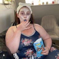 Sophielovegettingpindown