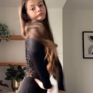 sluttyEmilyknowsherplace