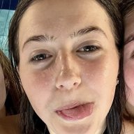Amylovebeingasluttybitch