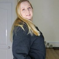 jessica_curvy_blonde